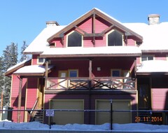 Hele huset/lejligheden Deluxe Ski In/out Condo Located In Village Centre (Hedley, Canada)