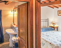 Toàn bộ căn nhà/căn hộ 7 Bedroom Accommodation In Uzzano -pt (Uzzano, Ý)