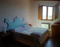 Bed & Breakfast Villa Tardioli (Poggiofiorito, Ý)