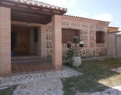 Toàn bộ căn nhà/căn hộ Casa Rural La VaquerÍa For 8 People (Noez, Tây Ban Nha)