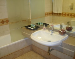 Căn hộ có phục vụ Al Manar Grand Hotel Apartment (Dubai, Các tiểu vương quốc Ả Rập Thống Nhất)