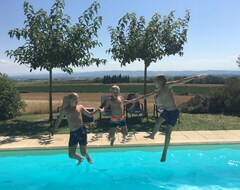 Cijela kuća/apartman Stylish Holiday House For 6 W. Shared Pool & Magnificent Views Near Carcassonne (Raissac-sur-Lampy, Francuska)