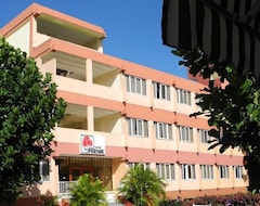 Islazul Hotel Pernik (Holguín, Cuba)