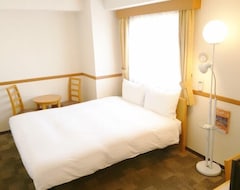 Hotelli Toyoko Inn Okayama-eki Nishiguchi Hiroba (Okayama, Japani)
