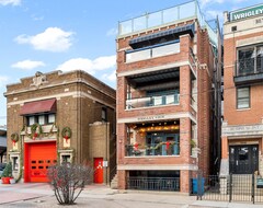 Casa/apartamento entero Wrigley Field Is Across The Street With A Patio And Free Parking! (Chicago, EE. UU.)