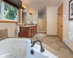Casa/apartamento entero Your Own Personal Outdoor Hot Tub (Deer Harbor, EE. UU.)