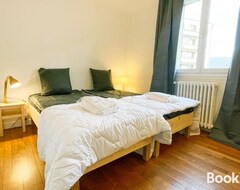 Casa/apartamento entero Watercolours Of Clemenceau #gi (Grenoble, Francia)