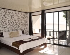 Khách sạn Peace & Love Resort (San Vicente, Philippines)