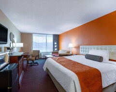 Howard Johnson by Wyndham Salem Hotel & Conference Center (Salem, USA)