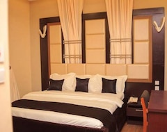 Koko talo/asunto Morzi  & Suites (Benin-City, Nigeria)