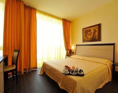 Hotel Nauticus Guest Room (Ugento, Italija)