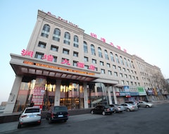 Runzeng Hotel (Dandong, China)