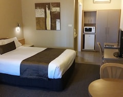 Khách sạn In Town Motor Inn (Taree, Úc)