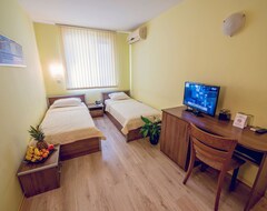 Khách sạn Family Hotel Gran Ivan (Varna, Bun-ga-ri)