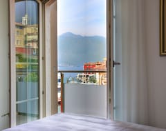 Khách sạn Hotel Vega (Malcesine, Ý)