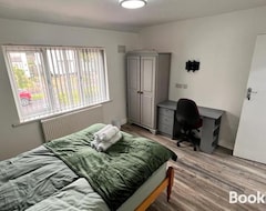 Hele huset/lejligheden Beautiful Ensuite Rooms Near QE & UOB (Birmingham, Storbritannien)