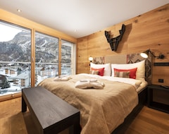 Cijela kuća/apartman Nepomuk: Luxury 5star Chalet Includes 3 Apartments With Heated Outdoor-pool (Zermatt, Švicarska)