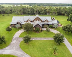 Hele huset/lejligheden Rustic Country Lodge On 800 Private Acres (Okeechobee, USA)