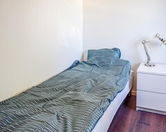 Toàn bộ căn nhà/căn hộ 9 Bedroom Accommodation In FlorØ (Florø, Na Uy)