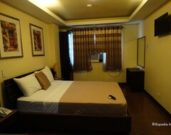 Hotel Silver Oaks Suite (Manila, Philippines)