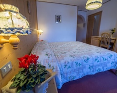 Khách sạn Hotel Bertoldi (Lavarone, Ý)