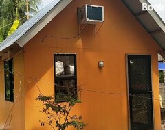 Casa/apartamento entero Small Cosy House (simple But Complete) (Salcedo, Filipinas)