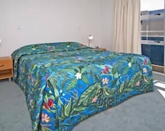 Căn hộ có phục vụ Marine Reserved Apartments (Whangamata, New Zealand)