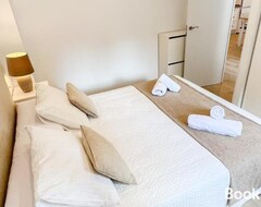 Cijela kuća/apartman Lovely Flat Torremolinos Center 2 Bedrooms (Torremolinos, Španjolska)