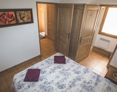 Cijela kuća/apartman Luxury 2 Bedroom Apartment Within A Chalet, 55m2 In Village Location Les Coches (Bellentre, Francuska)
