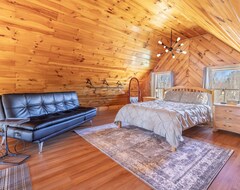 Entire House / Apartment Trenton Chalet - 7 Miles To Acadia National Park! (Trenton, USA)