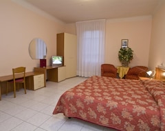 Khách sạn Hotel Roma (Porretta Terme, Ý)