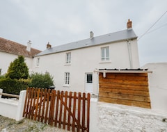 Toàn bộ căn nhà/căn hộ Cottage Of The Poste (Crouay, Pháp)