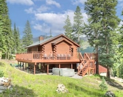Cijela kuća/apartman New & Recently Remodeled! The Forest Chalet, Private Hot Tub, Short Drive From Breck Ski Resort! (Blue River, Sjedinjene Američke Države)