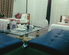 Khách sạn Peace Palace Hotel (Mingaora, Pakistan)