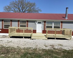 Casa/apartamento entero Country Setting One Mile From Beach/swim Area And Boat Dock. (Greenfield, EE. UU.)