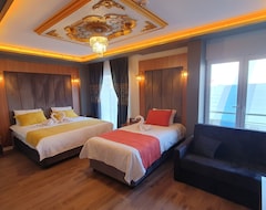 Dimora Gold Hotel (Trabzon, Türkiye)