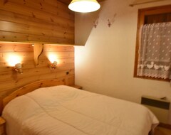 Koko talo/asunto 4-6 henk. loma huoneisto lähellä keskustaa Champagny (Champagny en Vanoise, Ranska)