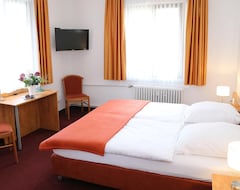 Khách sạn Hotel Garni Kluth (Bonn, Đức)