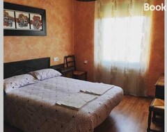 Entire House / Apartment Casa Rural La Vizana (Alija del Infantado, Spain)