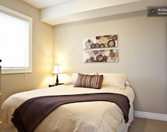 Hotelli Special Pricing Modern, Clean, Spacious & Bright Suite - Kid Friendly (Abbotsford, Kanada)