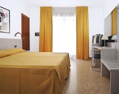 Khách sạn Hotel Olimpia (Bibione, Ý)