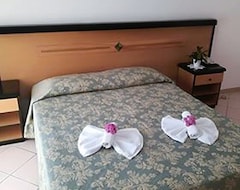 Hotel Le Mimose (Acquappesa, Italien)
