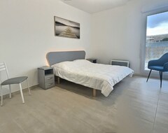 Tüm Ev/Apart Daire Spacious And Bright Apartment In A Residence Near The Sea (Sérignan, Fransa)