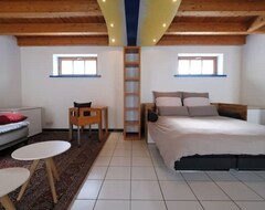 Toàn bộ căn nhà/căn hộ Holiday Apartment In A Charming Half-timbered House With Style. (Altrip, Đức)