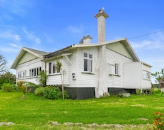 Toàn bộ căn nhà/căn hộ Early Settler Homestead - Waipu Holiday Home, With A Garden In Waipu (Waipu Cove, New Zealand)