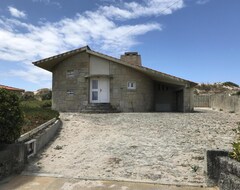 Koko talo/asunto House In The Dunes Subdivision Suave Mar In Esposende With Direct Access To The Beach (Marinhas-Esposeonde, Portugali)