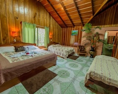 Hotel Cabanas Valle Campanas (Monteverde, Kostarika)