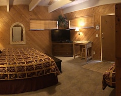 Apart Otel Giant Oaks Lodge (Running Springs, ABD)