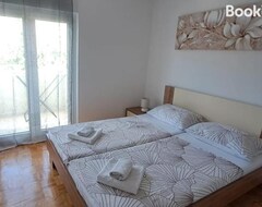 Casa/apartamento entero Apartments Neli (Vinišće, Croacia)