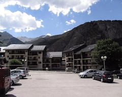Hotel Residence Les Bergers (Valloire, France)